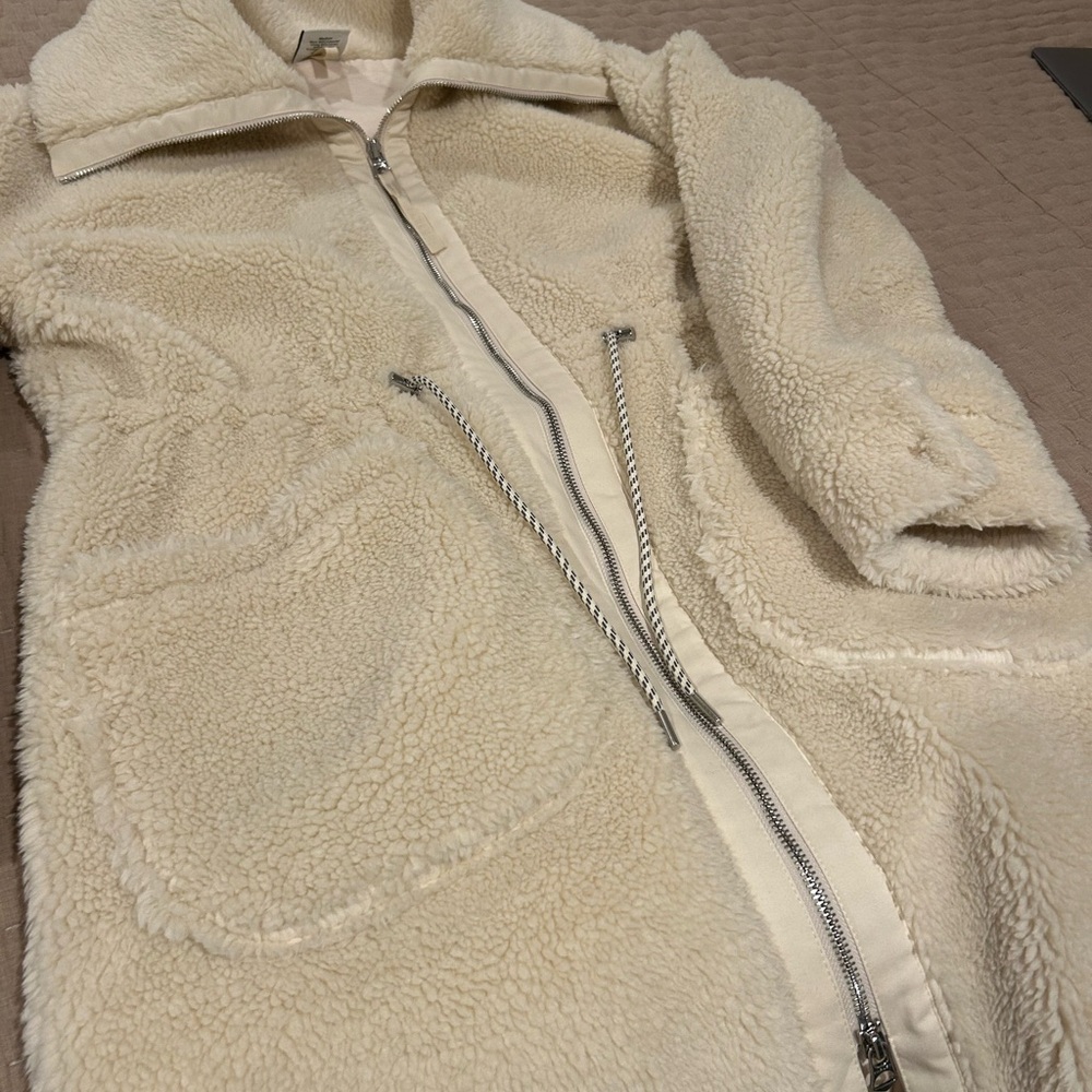 Varley Logan Cream Sherpa Coat - Picture 12 of 14